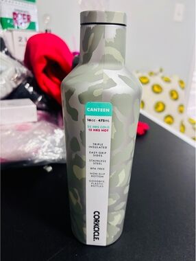 NWT Corkcicle canteen camouflage water bottle